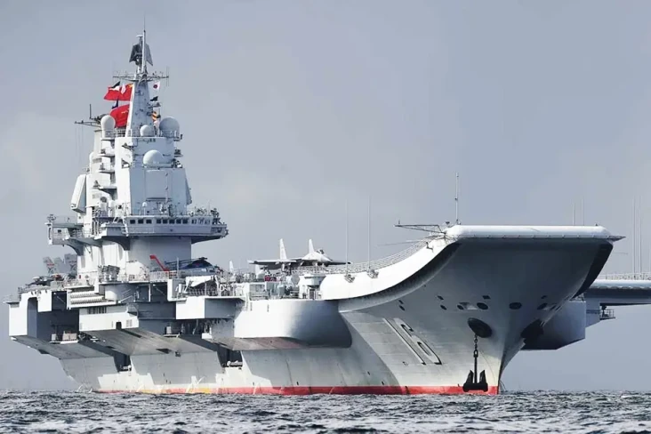 8 Kapal Perang China...