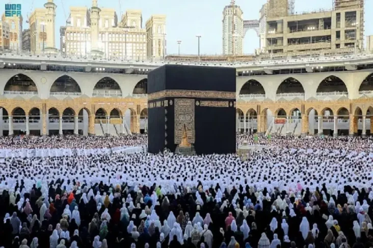 Salat Idul Fitri di...