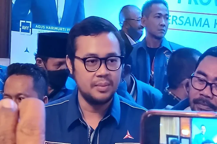 Kalah Lawan Emil Dardak...