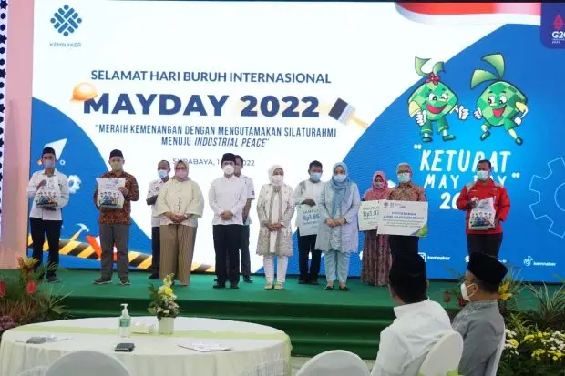 Peringati May Day 2022,...