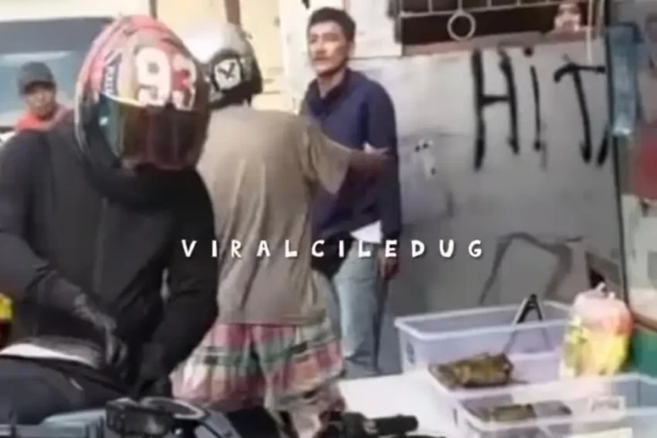 Viral Warga Dipukul...