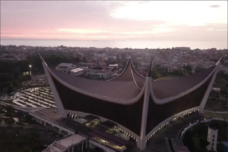 5 Masjid di Indonesia...
