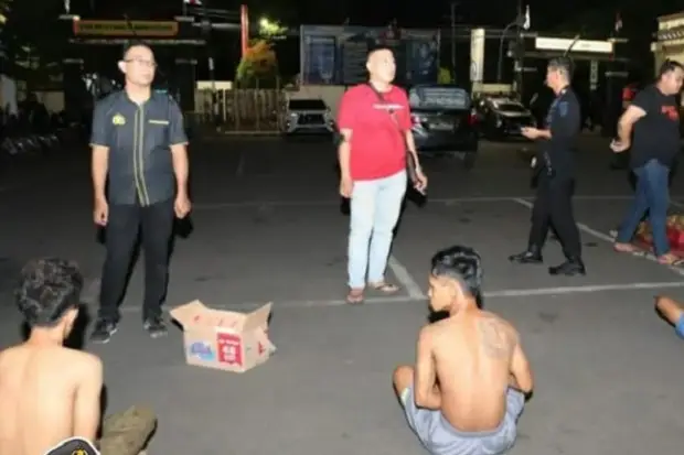 Tawuran Antar Kelompok...