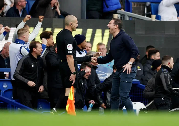 Frank Lampard Dihukum...