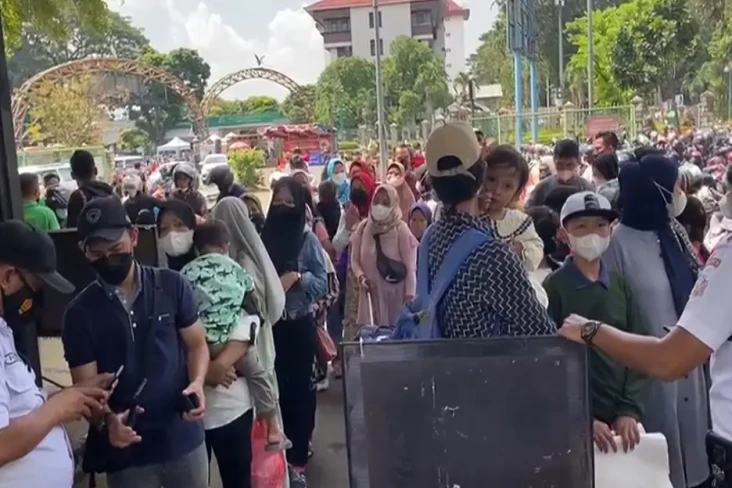 Pengelola: Hari Ini...