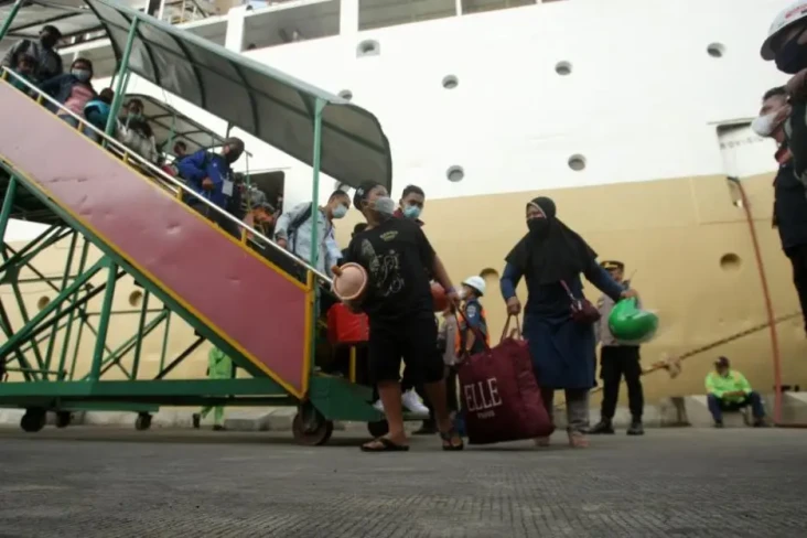 Puncak Arus Balik via...
