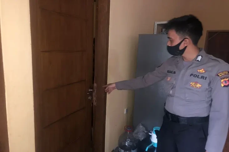 Aksi Terekam CCTV, Pembobol...