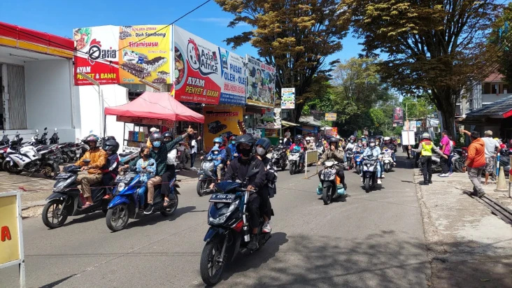 32 Ribu Kendaraan Wisatawan...