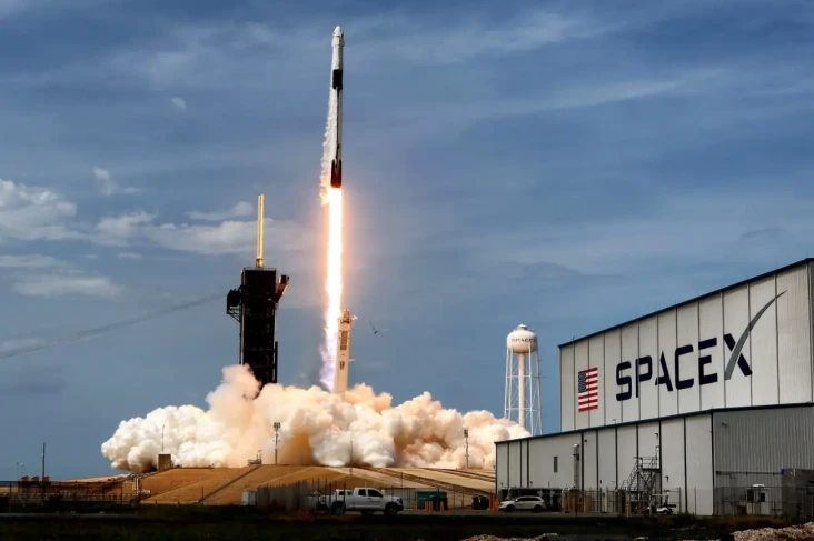 Intip Peluang SpaceX...
