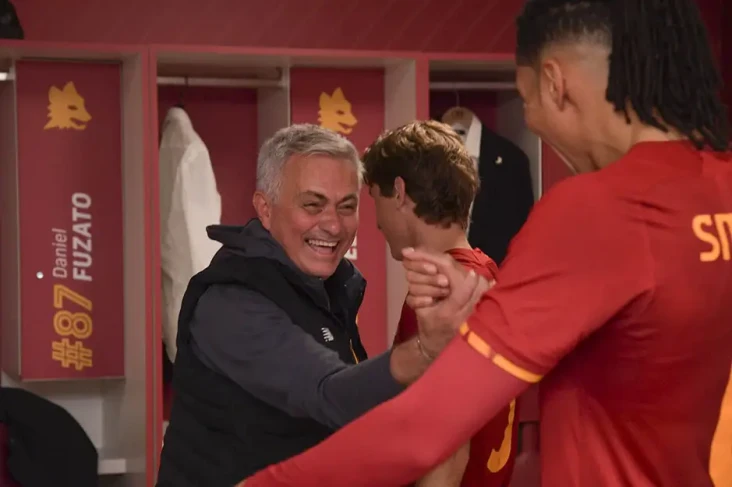Jose Mourinho Ukir 2...