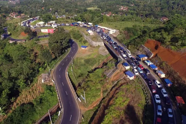 Cerita Pemudik Terjebak...