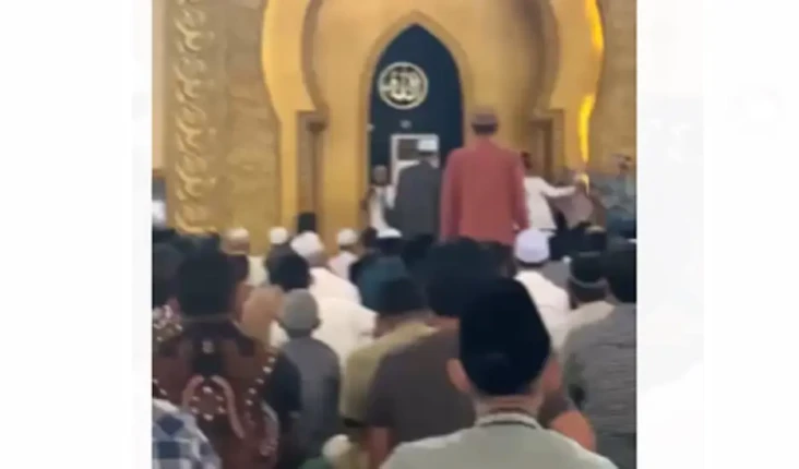 Pontianak Gempar! Ada...