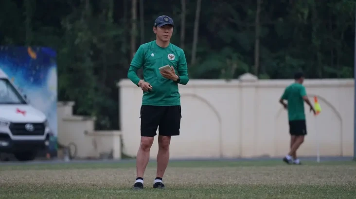 Main di Kandang Vietnam,...