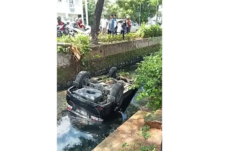 Toyota Fortuner Hilang...