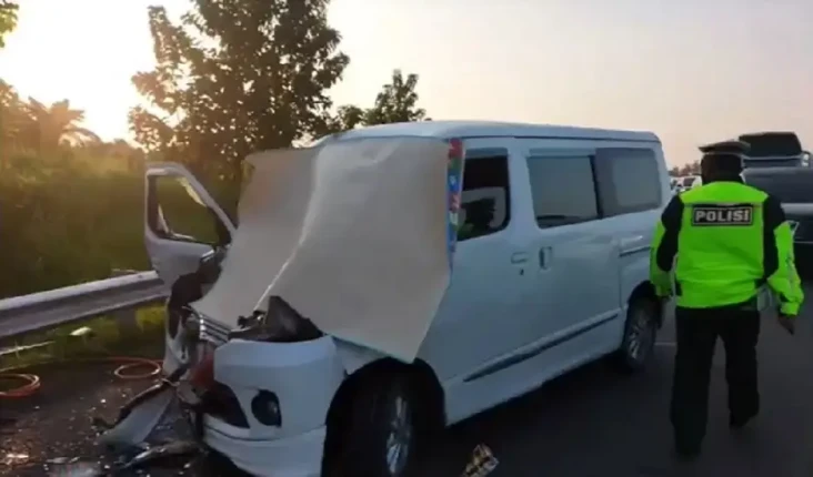 Tragis! Minibus Pemudik...