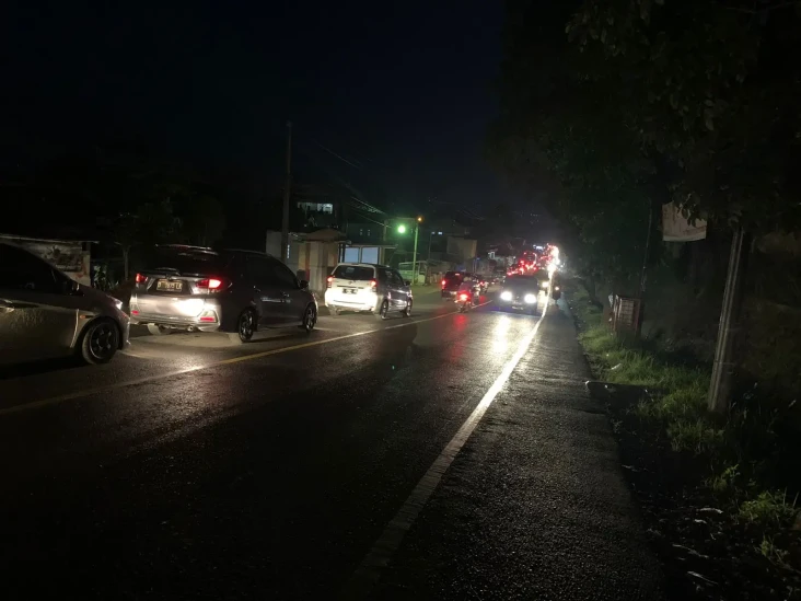 Malam Ini Jalur Padalarang-Cianjur...