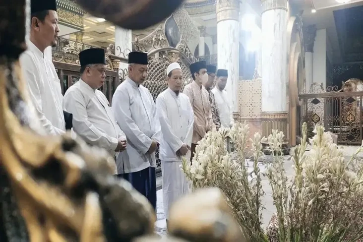 Syaikhona Kholil Bangkalan...