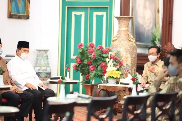 Bertemu Prabowo, Hamengkubuwono...