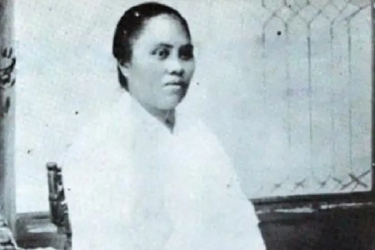 Kisah Maria Walanda...