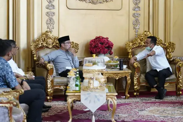 Ridwan Kamil Puji Komitmen...