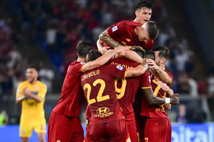 Fiorentina vs AS Roma:...