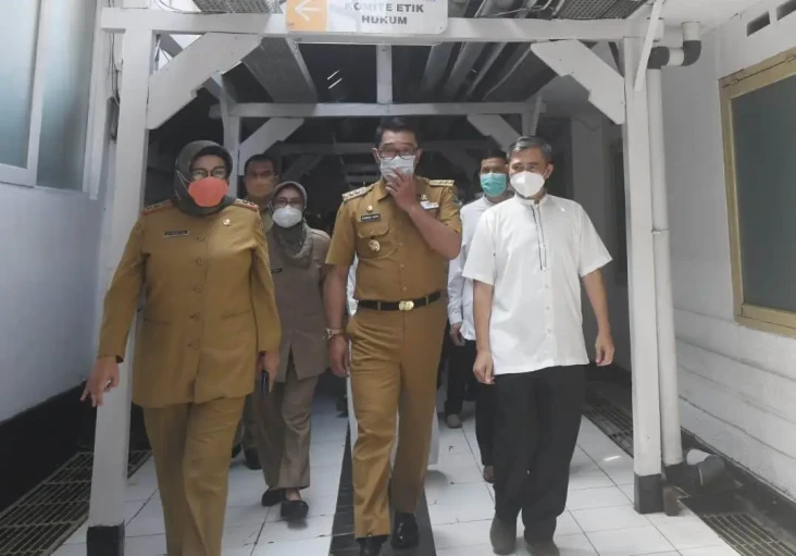 Imbau Warga Jabar Tak...