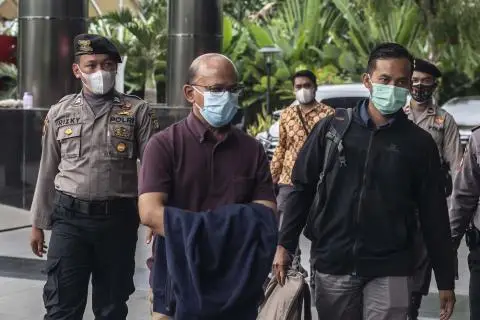 Ada Tante Susi dan Narkoba...