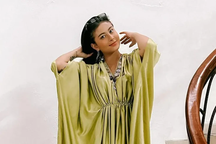Sarah Gibson Bela Awkarin...