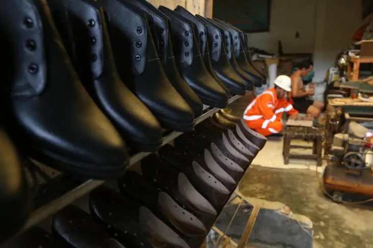 Industri Pengolahan...
