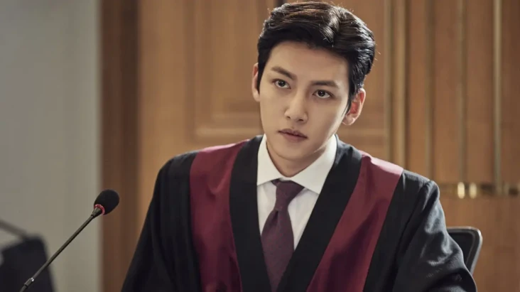8 Jaksa Ganteng dalam...