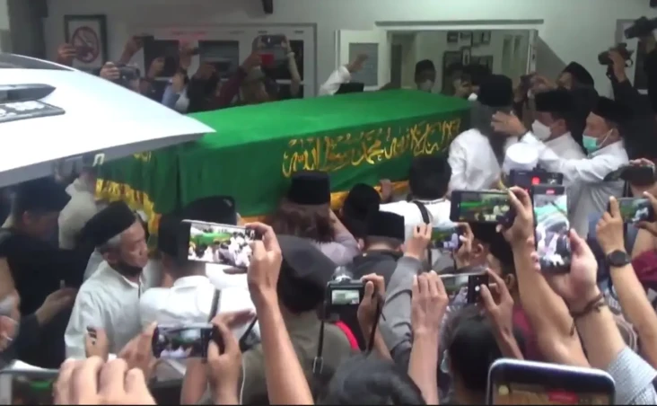 Berlangsung Haru, Jenazah...
