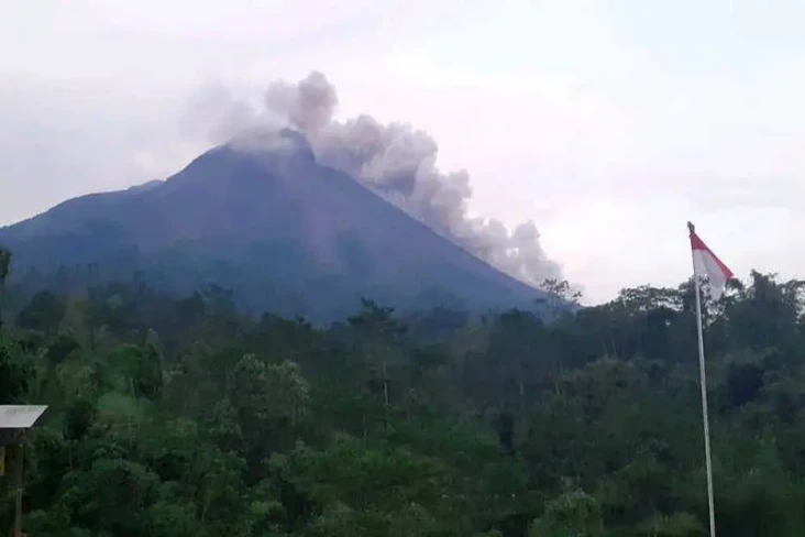 Merapi Semburkan Wedus...