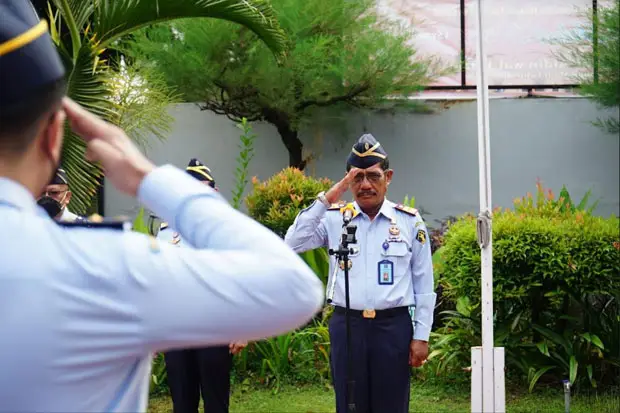 Beri Pengarahan, Liberti...