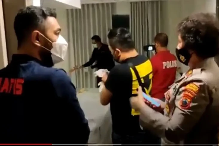 Gempar, Ibu di Semarang...