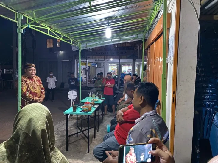 Gus Nabil Salurkan Bantuan...