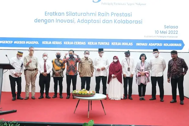 Poltekpar Makassar Halal...