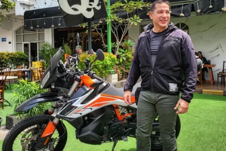 Ari Wibowo Diberitakan...