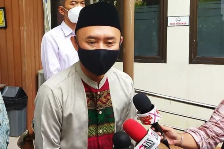 Ronal Surapradja Jelaskan...
