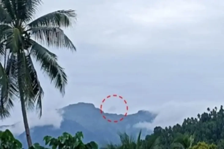 Status Gunung Awu Naik...