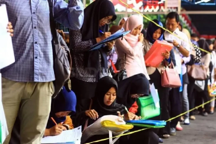 Pengangguran Masih Tinggi,...
