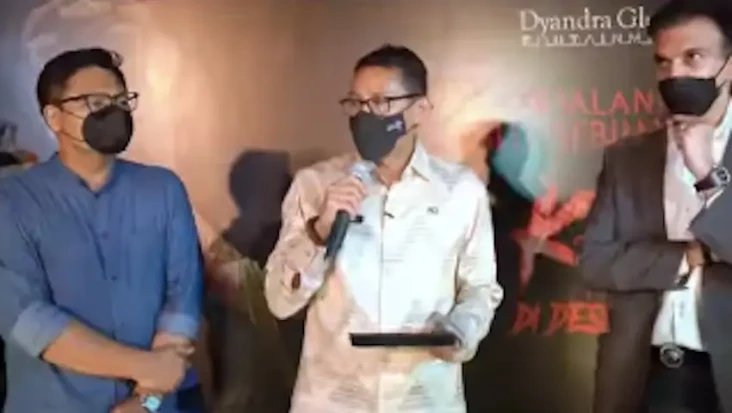 Coba Wahana Misteri...