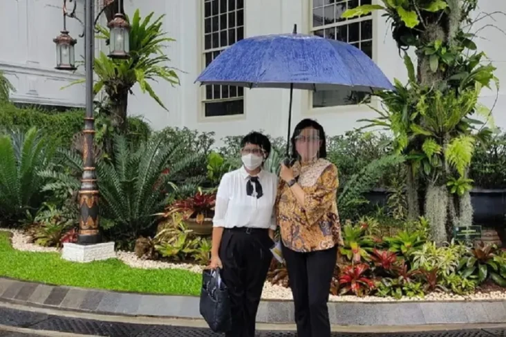 Profil 2 Menteri Era...