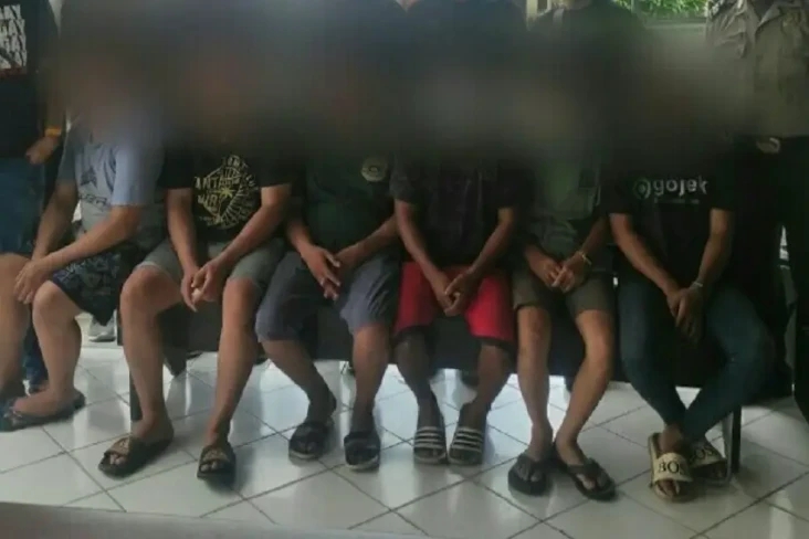 9 Pelaku Penganiayaan...