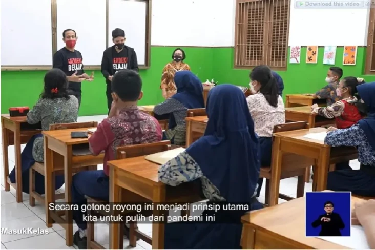 Cerita Nadiem dan Desta...