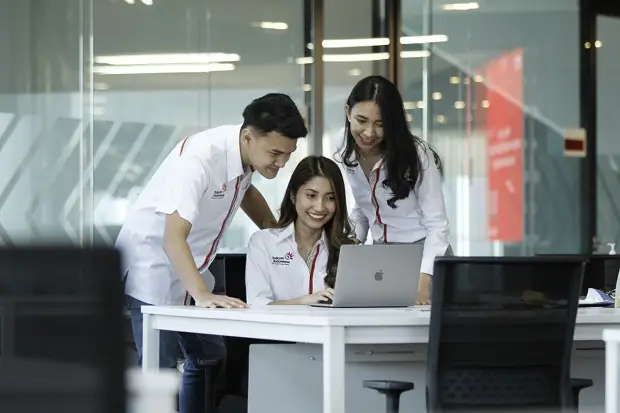 Telkom Jadi BUMN Pertama...