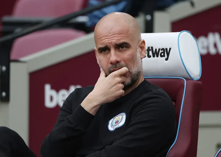 Manchester City Ditahan...