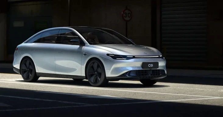 Leapmotor Hadirkan Sedan...