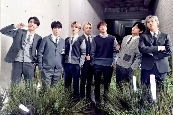 BTS Sabet 3 Trofi Billboard...