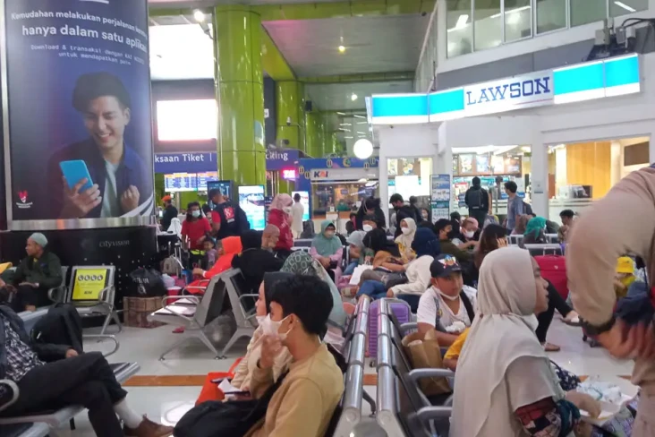 Usai Long Weekend, 13.700 Penumpang...