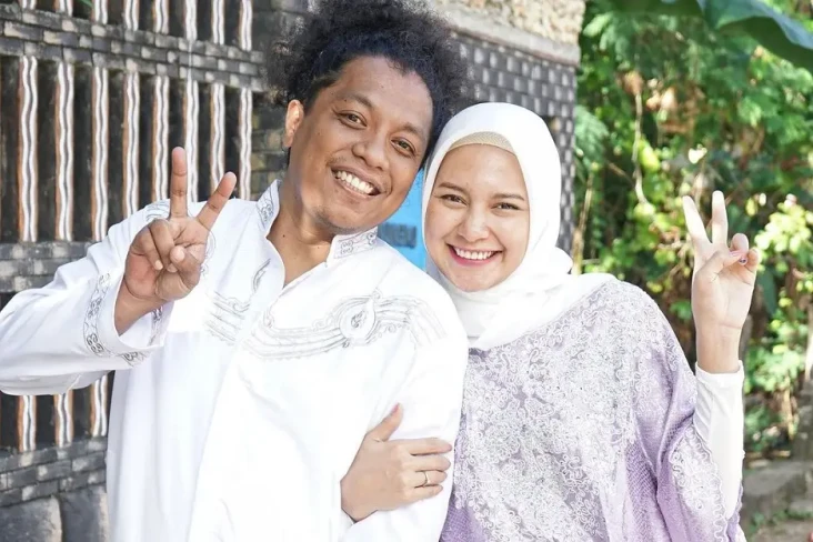 Indah Permatasari Nangis...